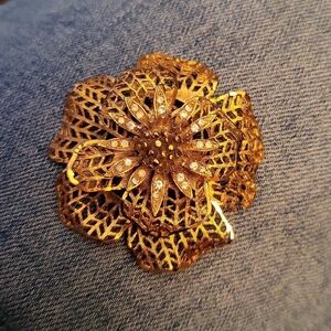 Elegant Gold Lace Brooch By Vendome A-002